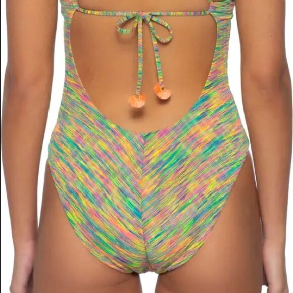 Nwot Isabella Rose prismatic plunge one piece - Picture 3 of 6